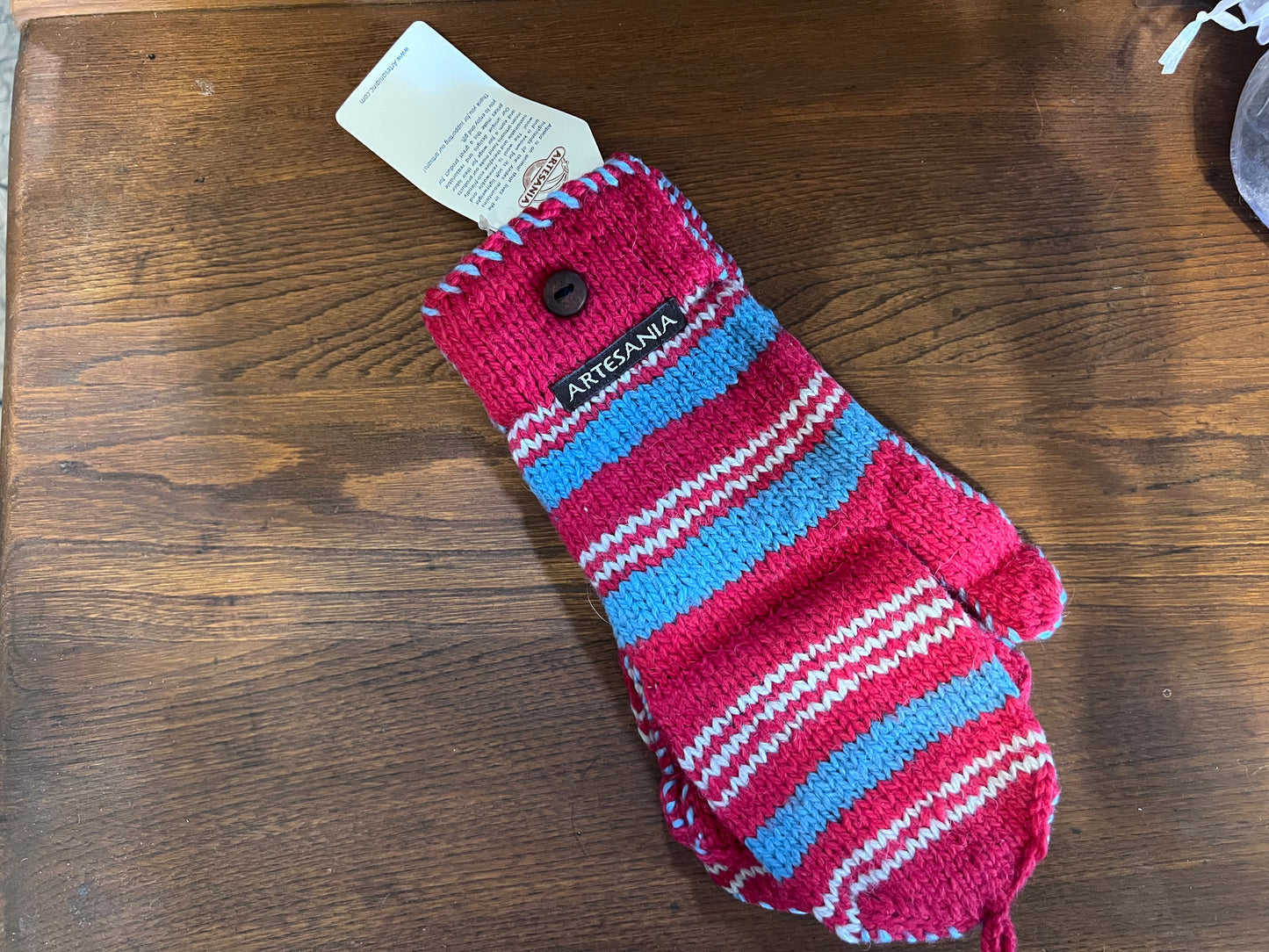 Alpaca Text Mitten